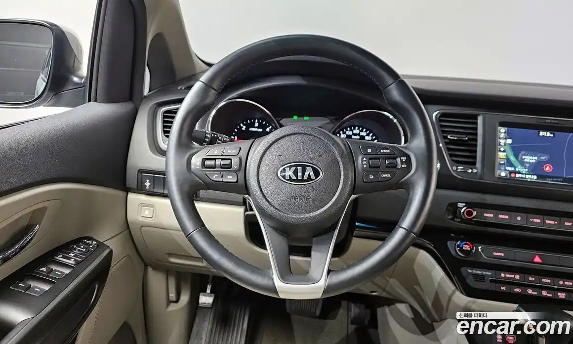 Kia Canival 2019 2.2 Автомат в Москве № 337145, фото 6
