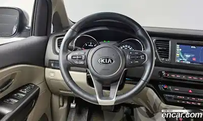 Kia Canival 2019 2.2 Автомат в Москве № 337145, миниатюра 6