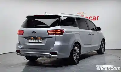 Kia Canival 2019 2.2 Автомат в Москве № 337145, миниатюра 9