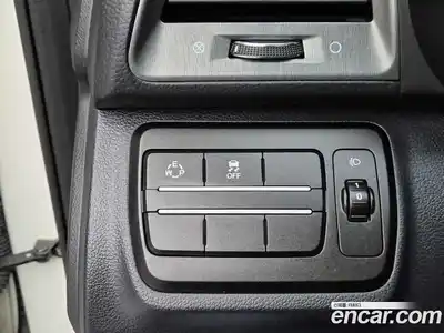 SsangYong TIBOLI 2018 1.6 Автомат в Москве № 33941, миниатюра 4