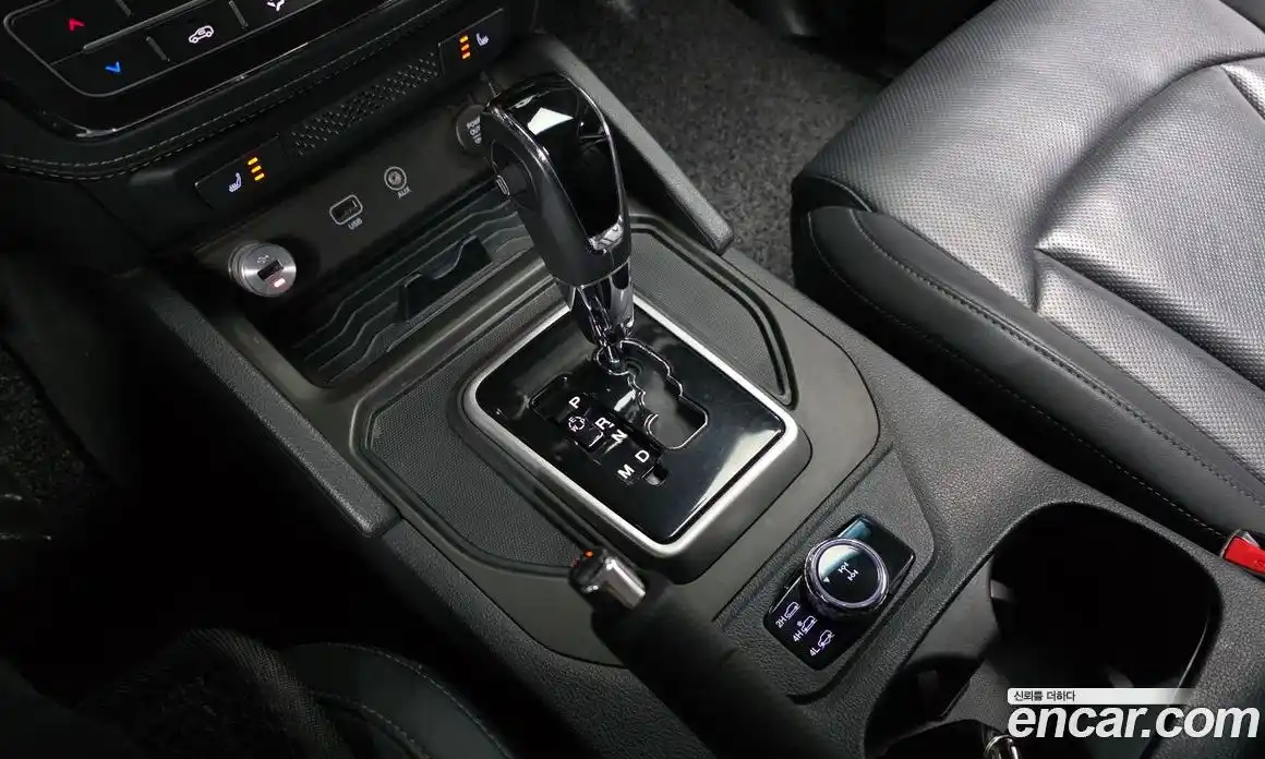 SsangYong Rexton 2019 2.2 Автомат в Москве № 341859, фото 4