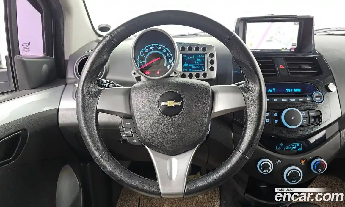 Chevrolet Spark 2012 1.0 Автомат в Москве № 39931, фото 9