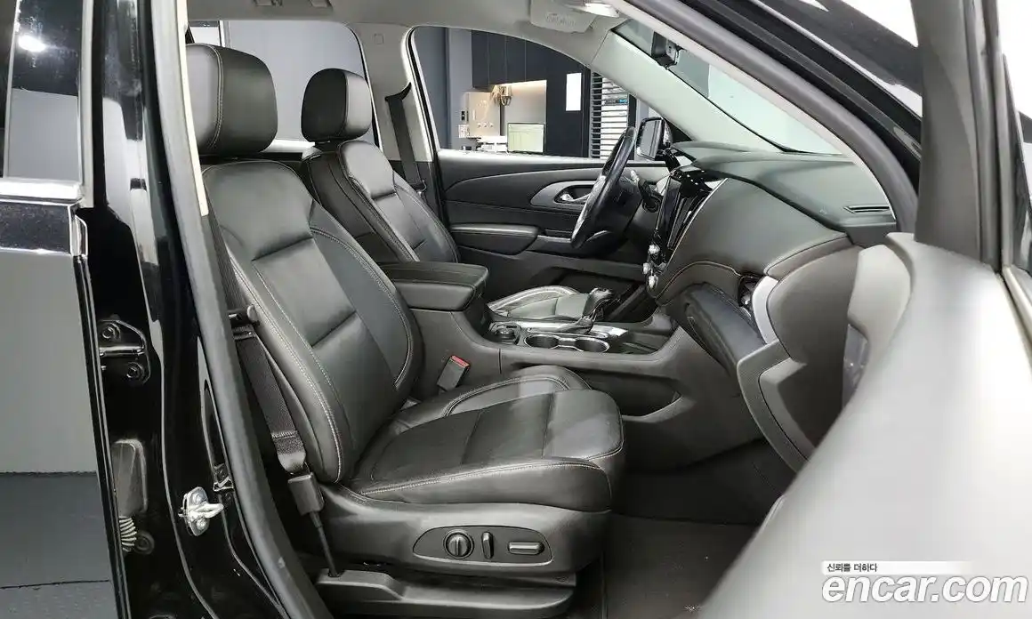Chevrolet Traverse 2020 3.6 Автомат в Москве № 42019, фото 13