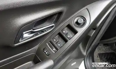 Chevrolet Trax 2017 1.4 Автомат в Москве № 42177, миниатюра 6