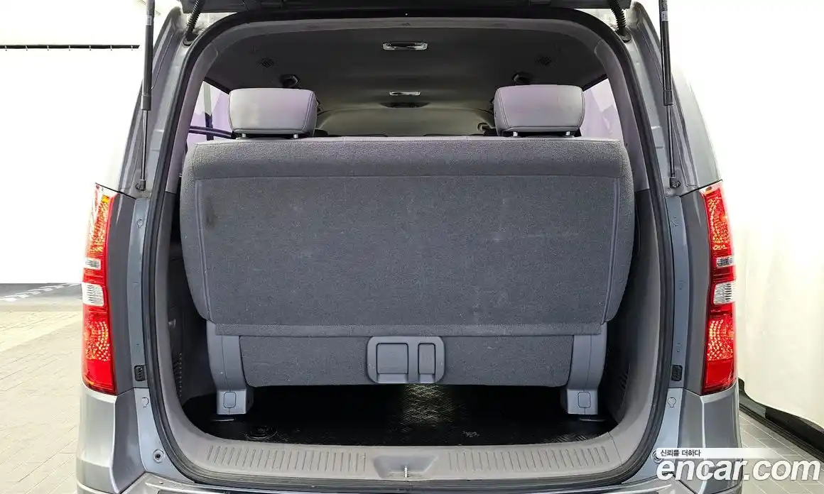 Hyundai Starex 2017 2.4 Автомат в Москве № 43549, фото 11