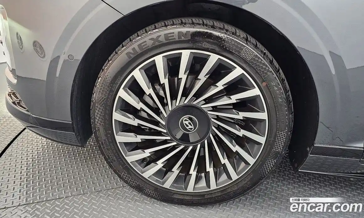 Hyundai Grandeur 2023 2.5 Автомат в Москве № 46274, фото 3