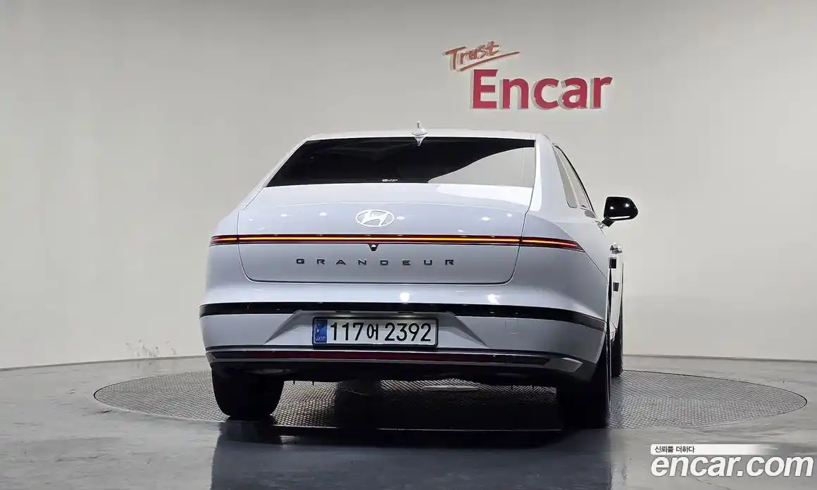 Hyundai Grandeur 2023 2.5 Автомат в Москве № 48675, фото 13