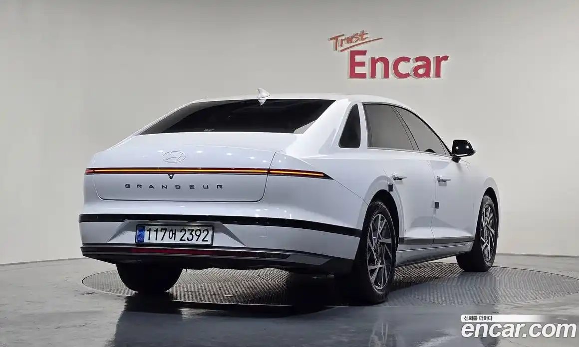 Hyundai Grandeur 2023 2.5 Автомат в Москве № 48675, фото 15