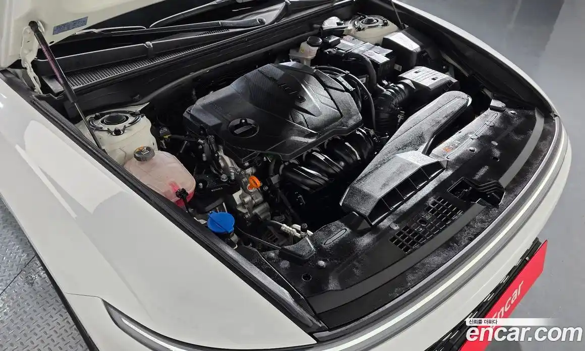 Hyundai Grandeur 2023 2.5 Автомат в Москве № 48675, фото 8