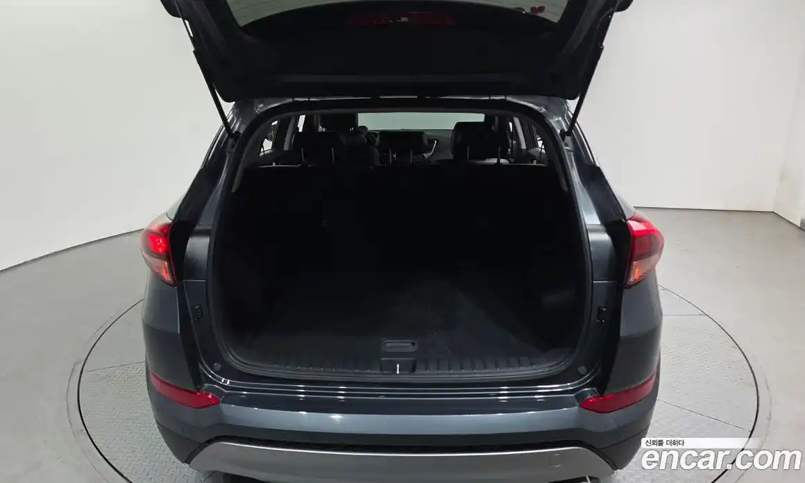 Hyundai Tucson 2018 1.7 Автомат в Москве № 49458, фото 13