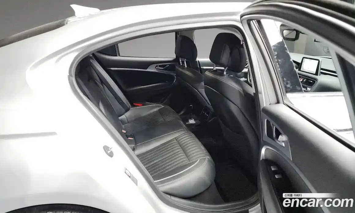 Genesis G70 2019 2.0 Автомат в Москве № 56930, фото 12