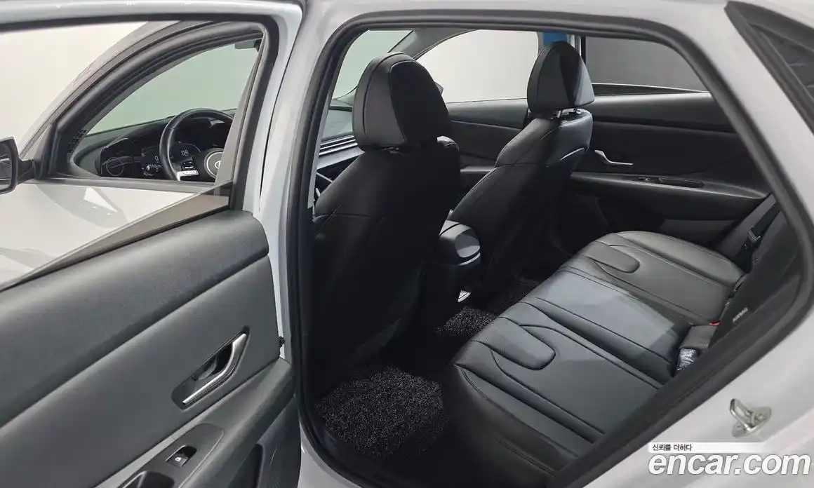 Hyundai Avante 2024 1.6 Автомат в Москве № 86907, фото 17