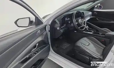 Hyundai Avante 2024 1.6 Автомат в Москве № 86907, миниатюра 2