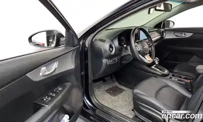 Kia K3 2022 1.6 Автомат в Москве № 9786, миниатюра 2