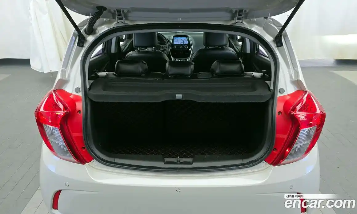 Chevrolet Spark 2018 1.0 Механическая в Москве № 99826, фото 20