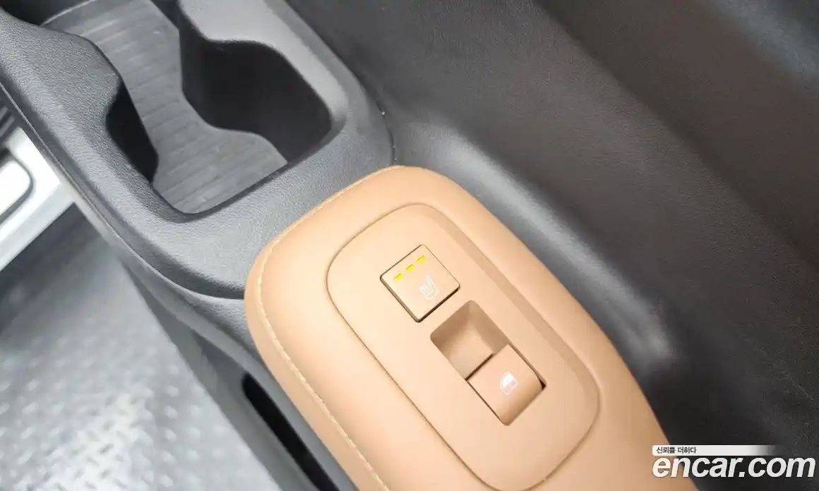 Hyundai Santa Fe 2024 1.6 Автомат в Москве № 107955, фото 17