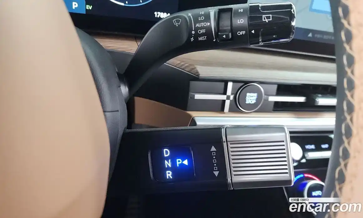 Hyundai Santa Fe 2024 1.6 Автомат в Москве № 107955, фото 8