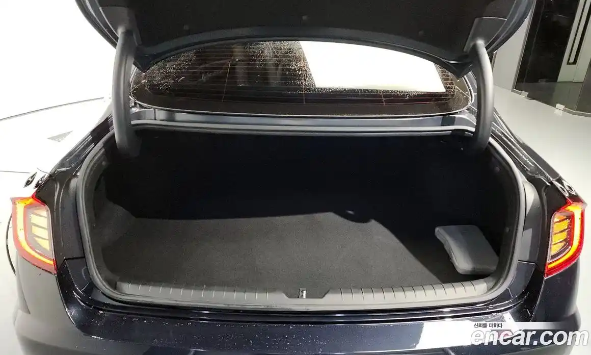 Hyundai Sonata 2022 2.0 Автомат в Москве № 110639, фото 11