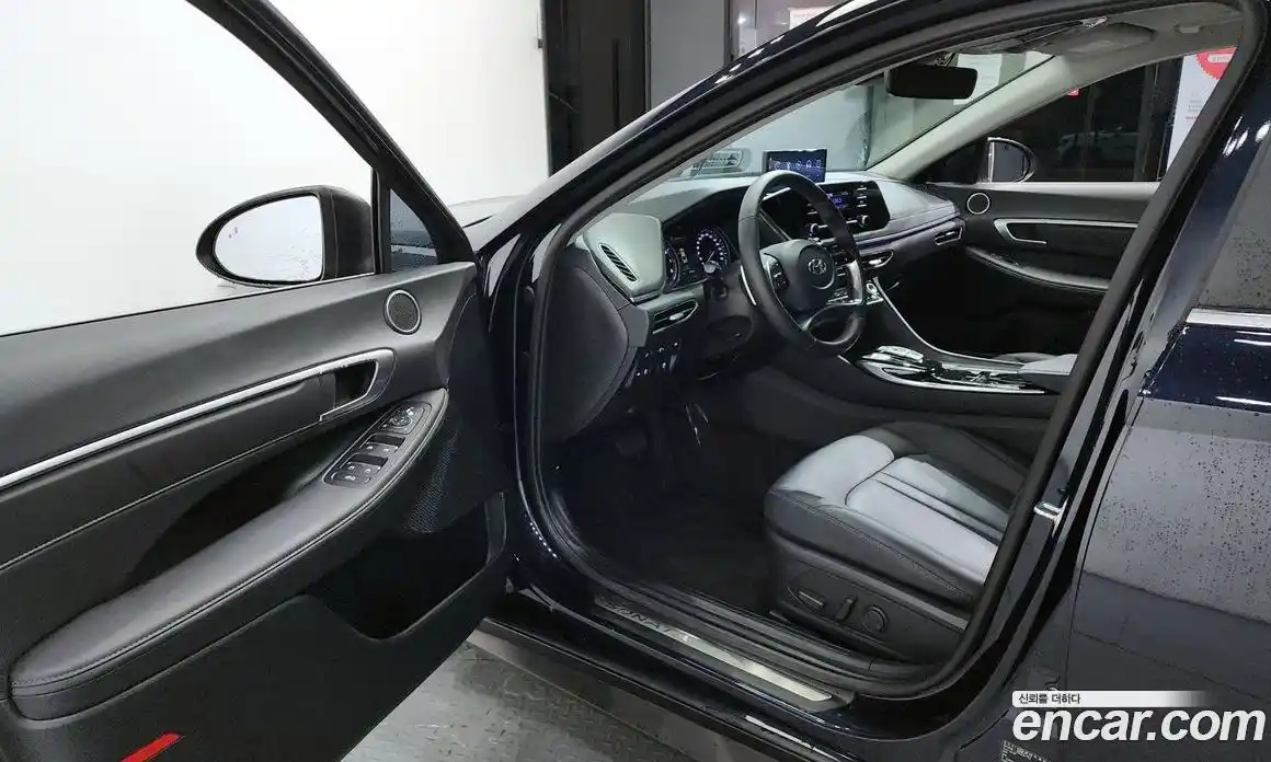 Hyundai Sonata 2022 2.0 Автомат в Москве № 110639, фото 18