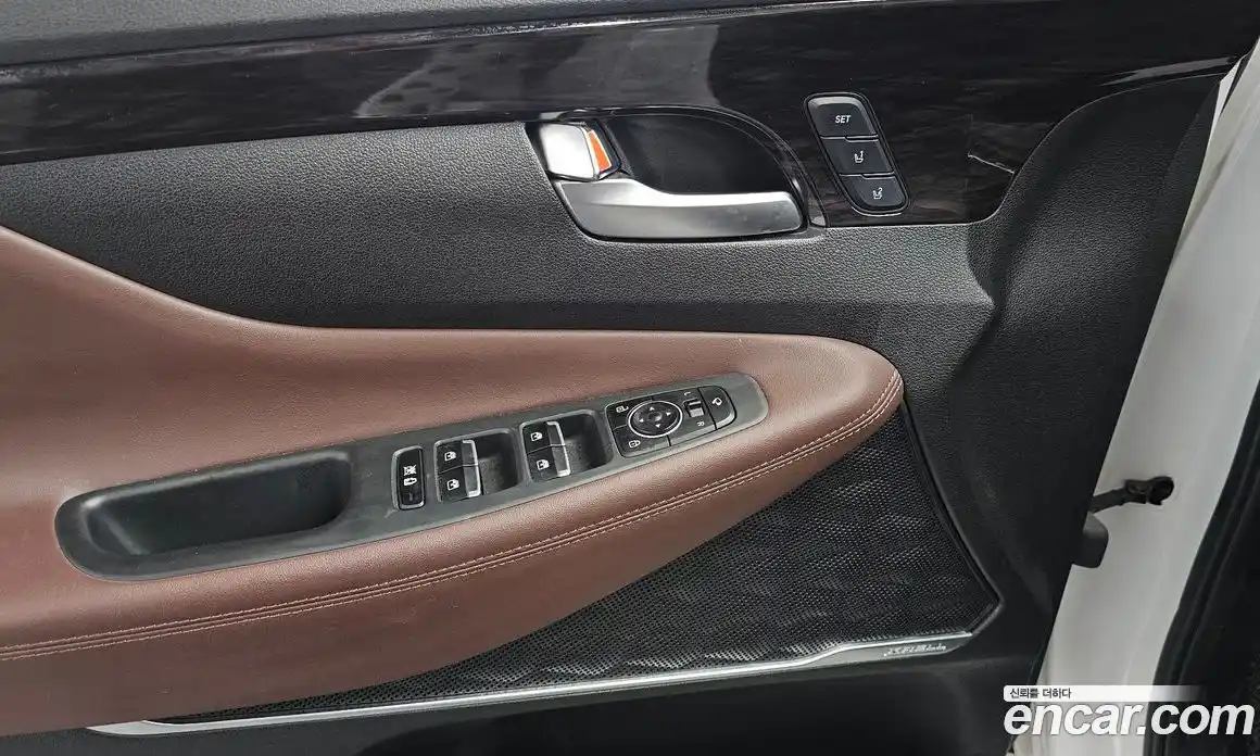 Hyundai Santa Fe 2020 2.0 Автомат в Москве № 114854, фото 14