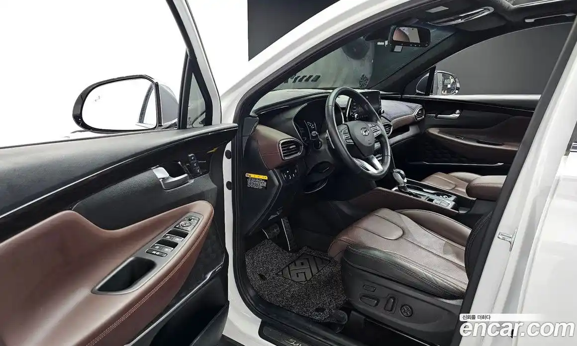 Hyundai Santa Fe 2020 2.0 Автомат в Москве № 114854, фото 19