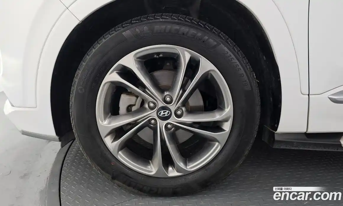 Hyundai Santa Fe 2020 2.0 Автомат в Москве № 114854, фото 3