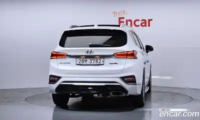 Hyundai Santa Fe 2020 2.0 Автомат в Москве № 114854, миниатюра 5