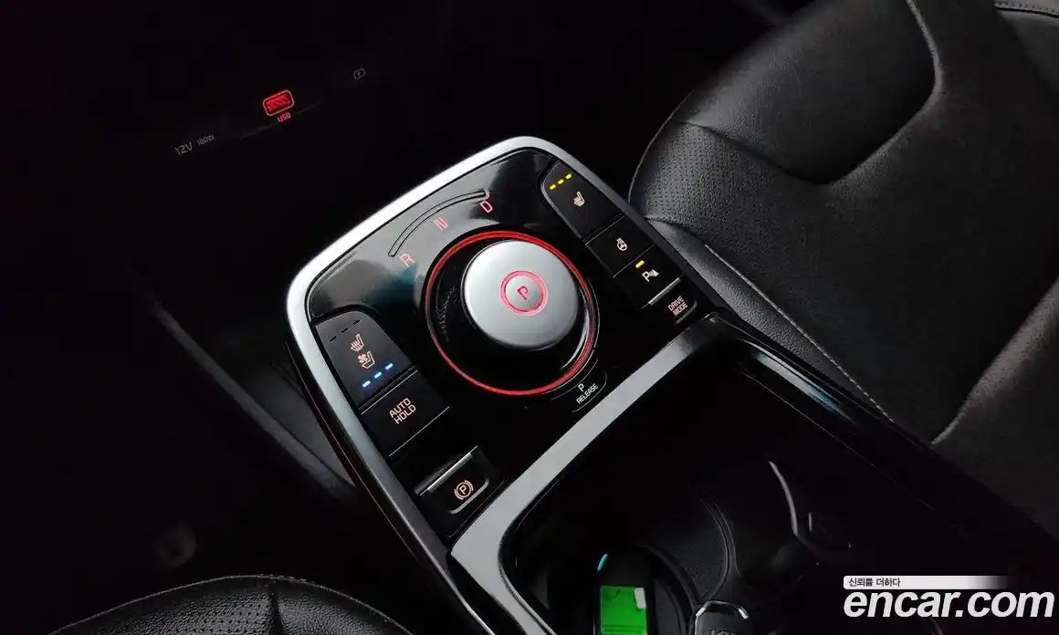 Kia Niro 2023 0.2 Автомат в Москве № 116946, фото 13