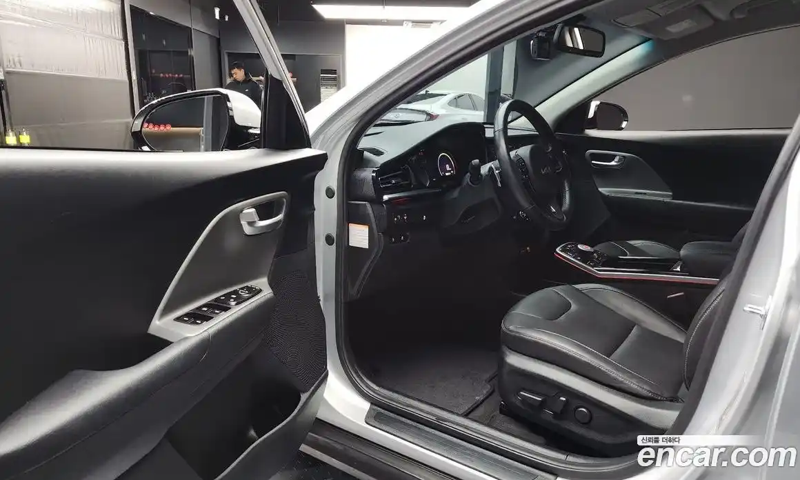 Kia Niro 2023 0.2 Автомат в Москве № 116946, фото 16