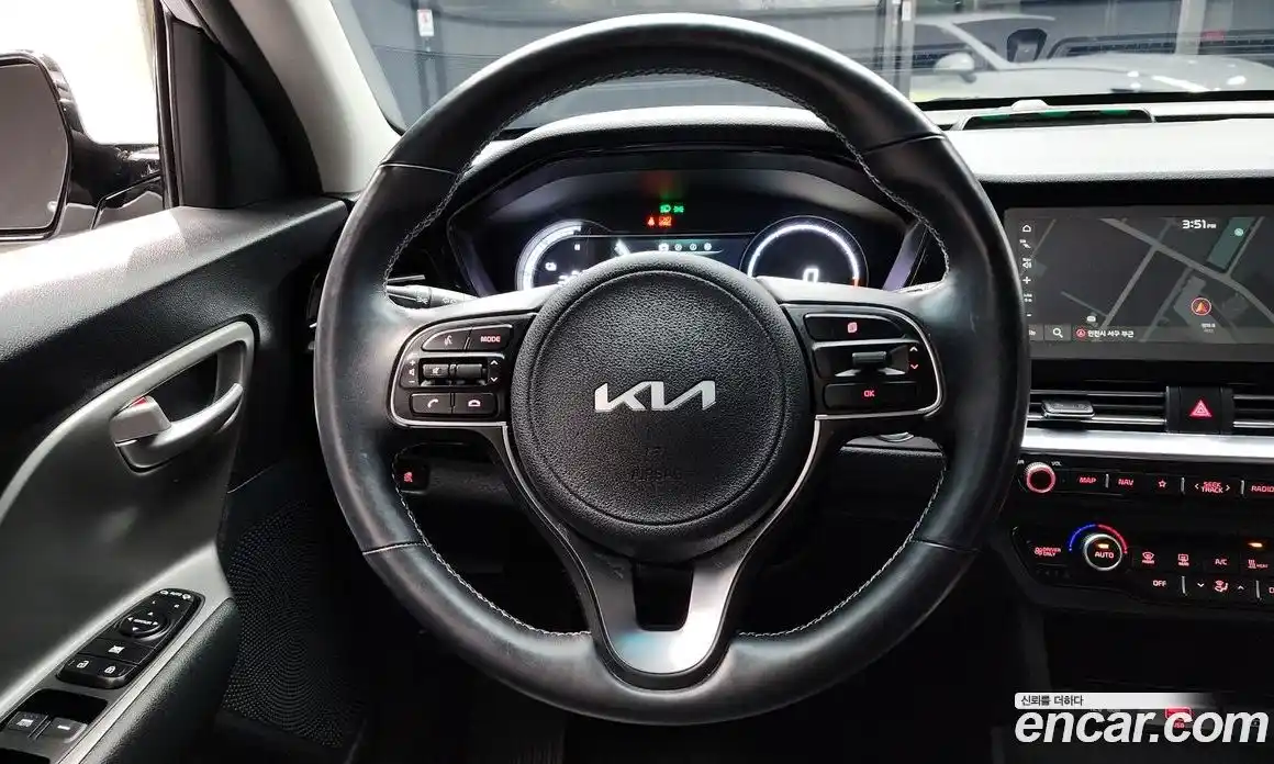 Kia Niro 2023 0.2 Автомат в Москве № 116946, фото 17