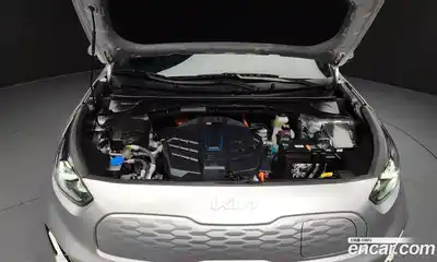 Kia Niro 2023 0.2 Автомат в Москве № 116946, миниатюра 3