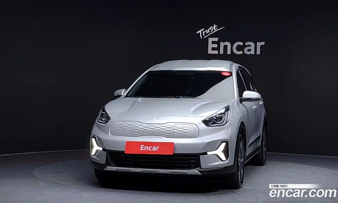 Kia Niro 2023 0.2 Автомат в Москве № 116946, фото 9
