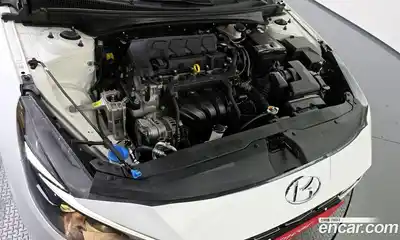 Hyundai Avante 2021 1.6 Автомат в Москве № 118318, миниатюра 2