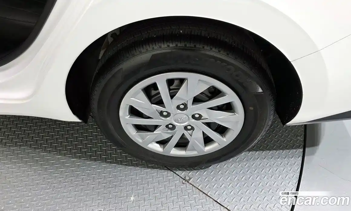 Hyundai Avante 2021 1.6 Автомат в Москве № 118318, фото 10