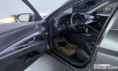 Hyundai Avante 2023 1.6 Автомат в Москве № 119040, миниатюра 8