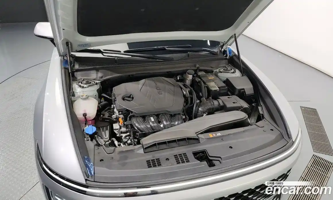 Hyundai Grandeur 2023 2.5 Автомат в Москве № 119685, фото 17