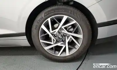 Hyundai Grandeur 2023 2.5 Автомат в Москве № 119685, миниатюра 3