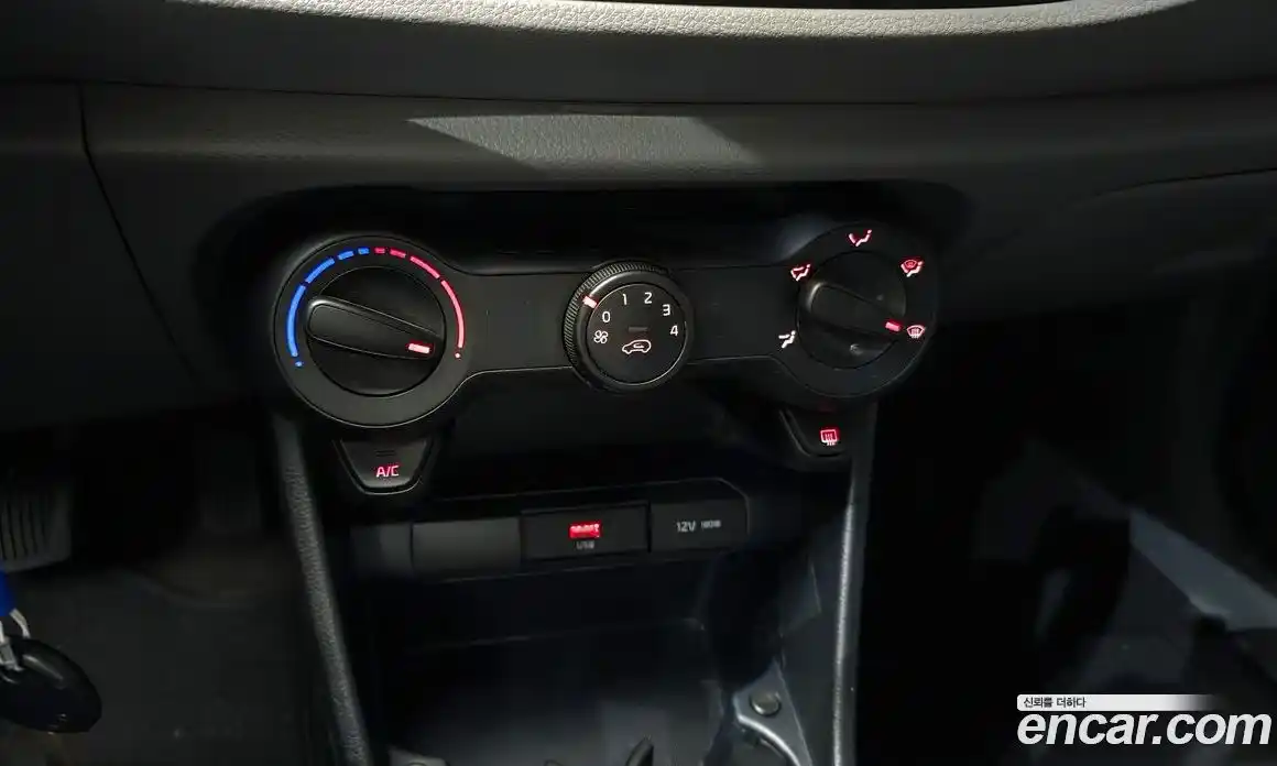 Kia Morning 2021 1.0 Автомат в Москве № 120656, фото 9