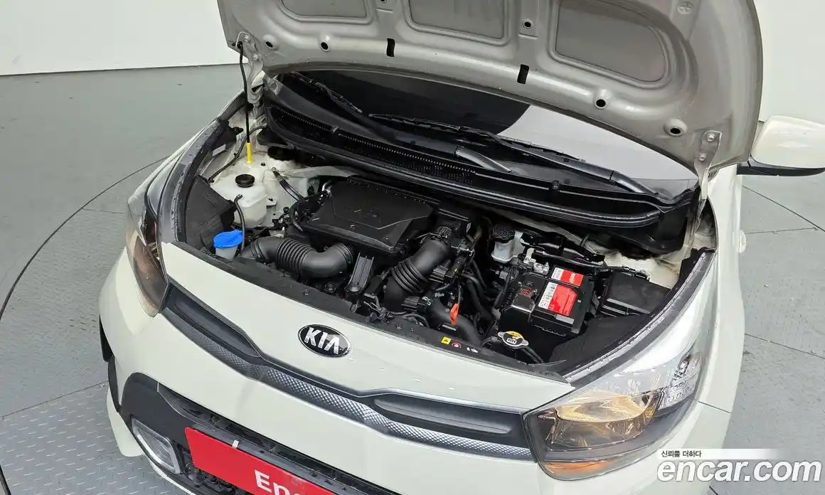 Kia Morning 2021 1.0 Автомат в Москве № 124173, фото 16