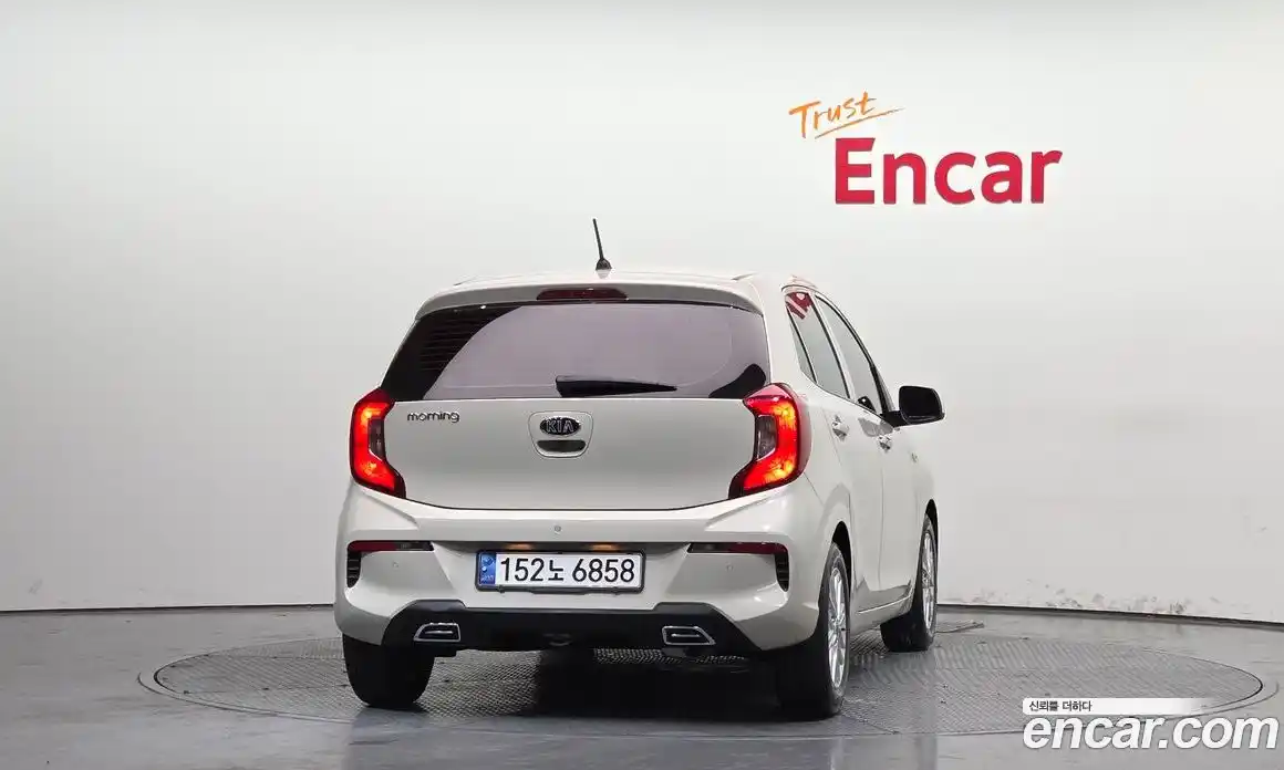 Kia Morning 2021 1.0 Автомат в Москве № 124173, фото 19