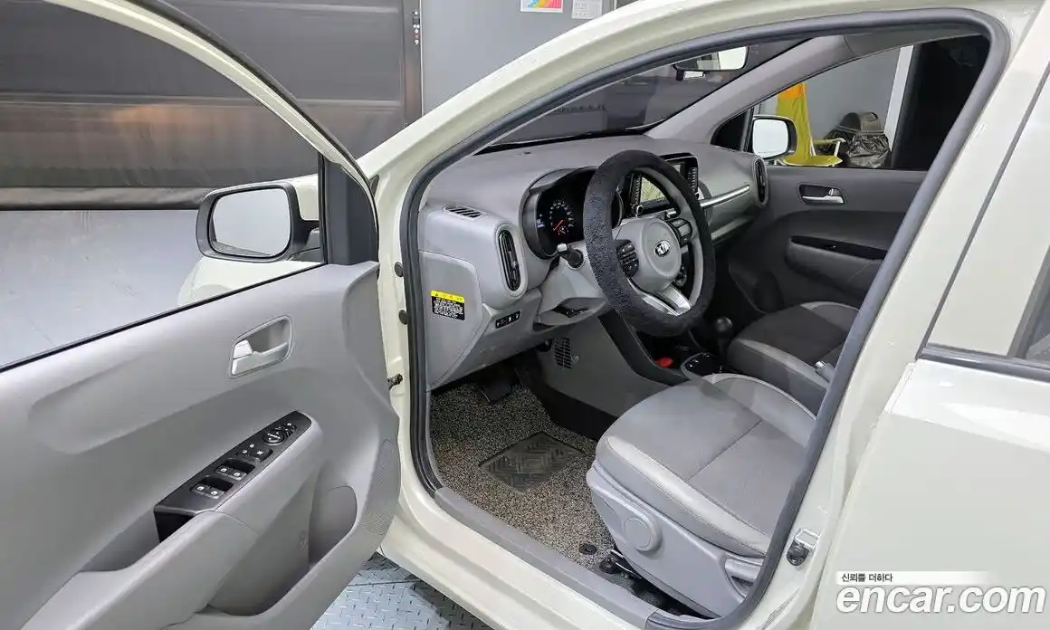 Kia Morning 2021 1.0 Автомат в Москве № 124173, фото 20