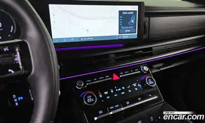 Hyundai Santa Fe 2024 1.6 Автомат в Москве № 126638, миниатюра 9