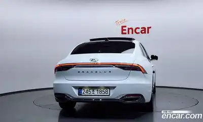 Hyundai Grandeur 2022 2.5 Автомат в Москве № 126885, миниатюра 3