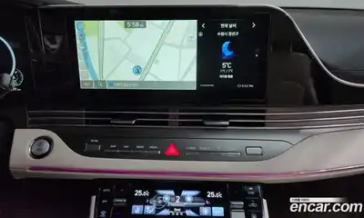 Hyundai Grandeur 2022 2.5 Автомат в Москве № 126885, миниатюра 10