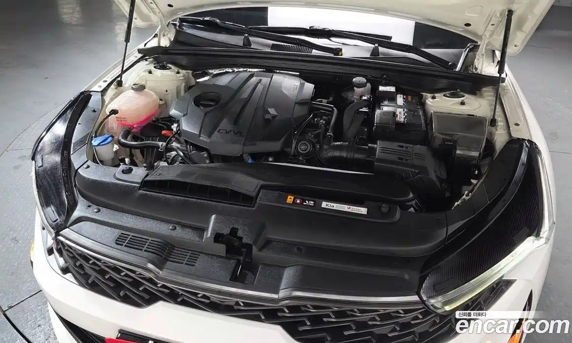 Kia K5 2022 2.0 Автомат в Москве № 132111, фото 3