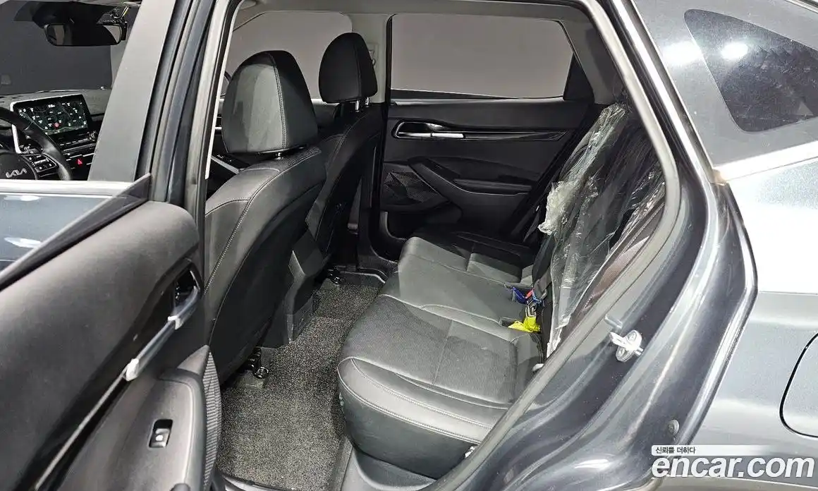 Kia Seltos 2023 1.6 Автомат в Москве № 132264, фото 7