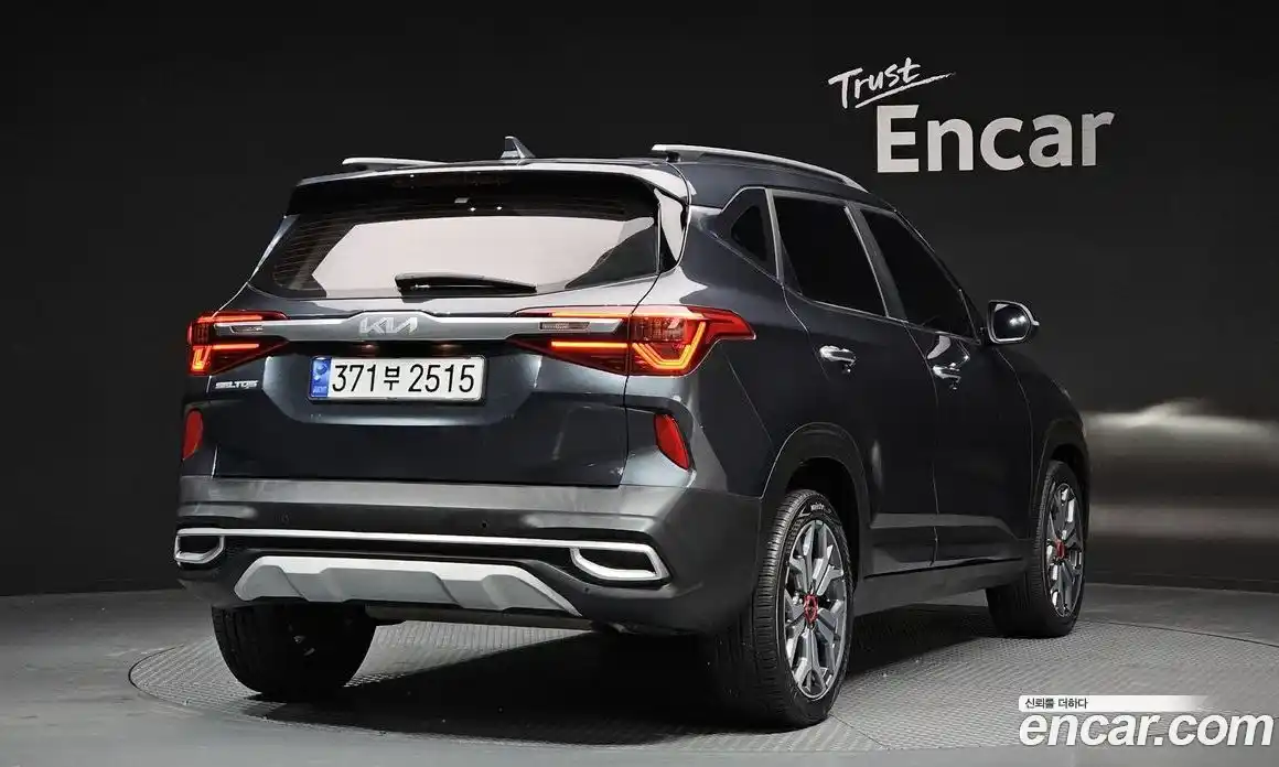 Kia Seltos 2023 1.6 Автомат в Москве № 132264, фото 8