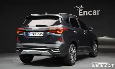 Kia Seltos 2023 1.6 Автомат в Москве № 132264, миниатюра 8