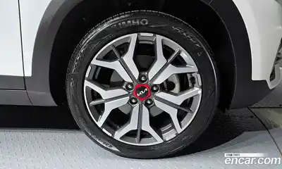 Kia Seltos 2023 1.6 Автомат в Москве № 132896, миниатюра 5