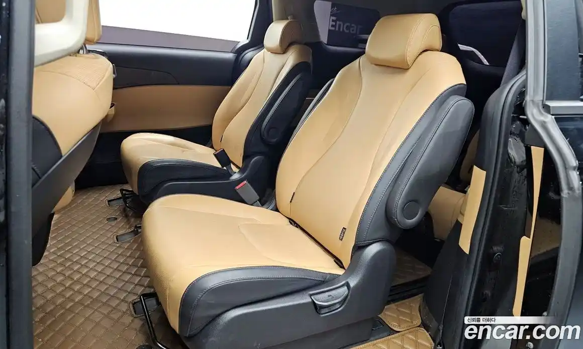 Kia Canival 2022 2.2 Автомат в Москве № 133346, фото 10